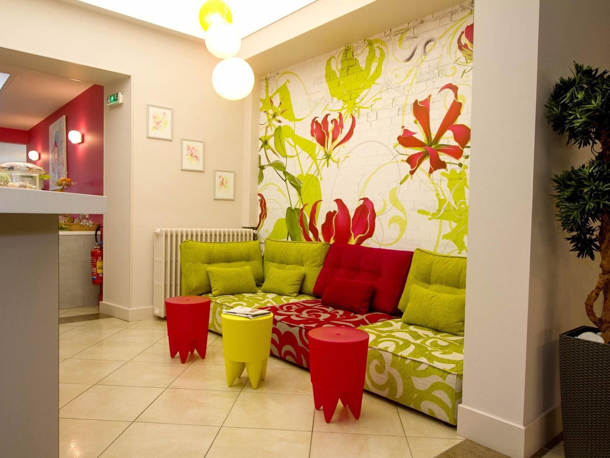 Hotel Les Hirondelles Les Sables-dʼOlonne Esterno foto