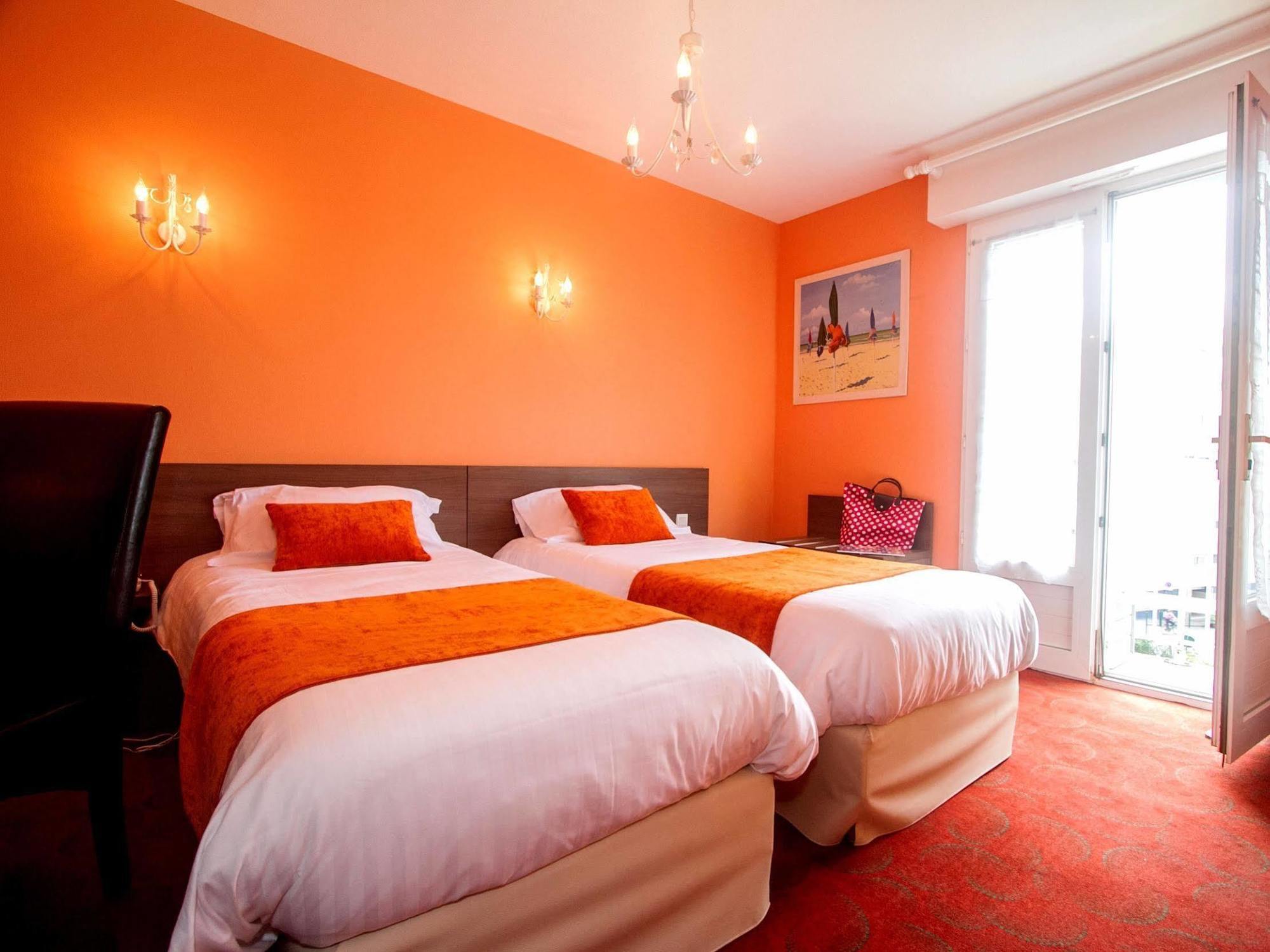 Hotel Les Hirondelles Les Sables-dʼOlonne Esterno foto